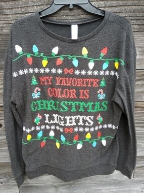 No Boundaries Dark Gray Holiday Graphic Crewneck Sweater Size Large